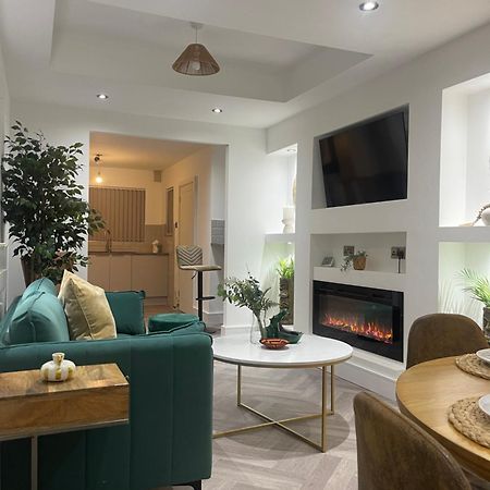 פורט טלבוט Ilayda Stays - 22 Alexandra Street מראה חיצוני תמונה